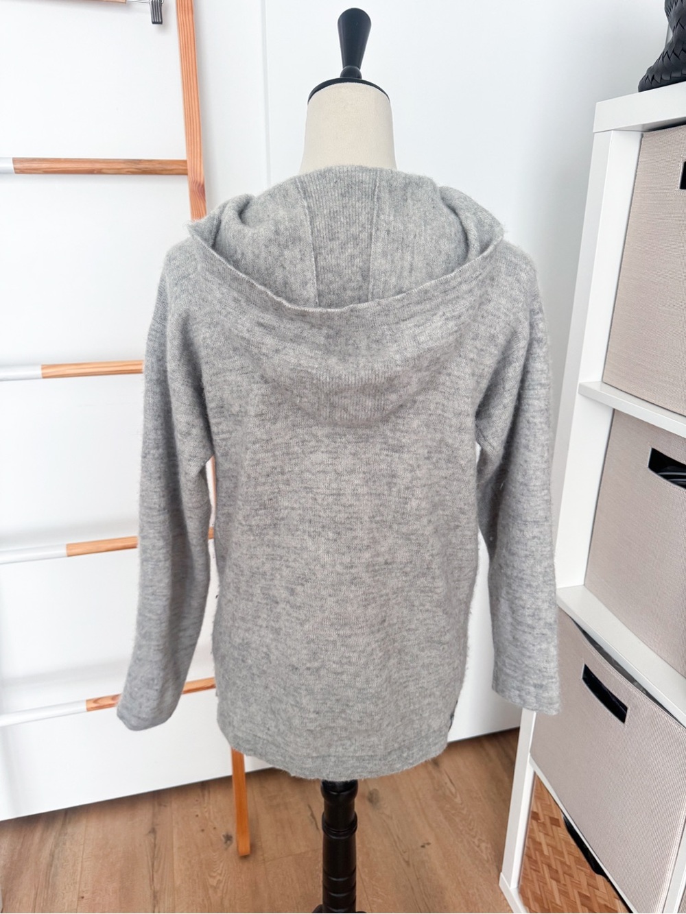 PAKA The Hoodie Royal Alpaca Sweater in Light Grey - Picture 6 of 14